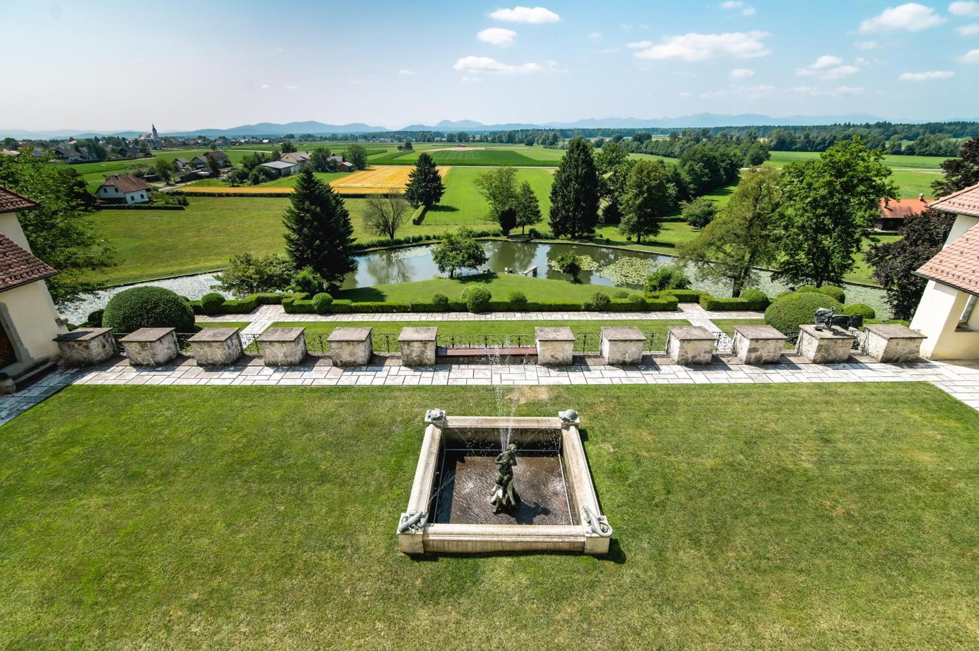 Villa Grad Strmol à Cerklje na Gorenjskem Extérieur photo